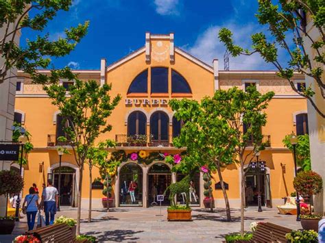 la roca village burberry|la roca village outlet.